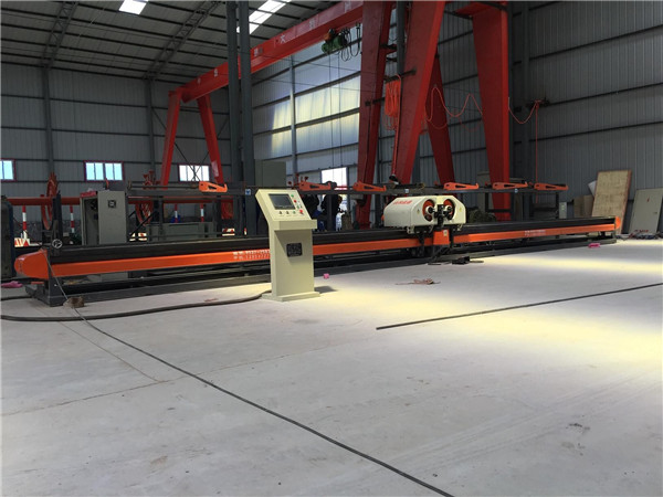 Automatska CNC vertikalna mašina za savijanje trake od 10 do 32 mm